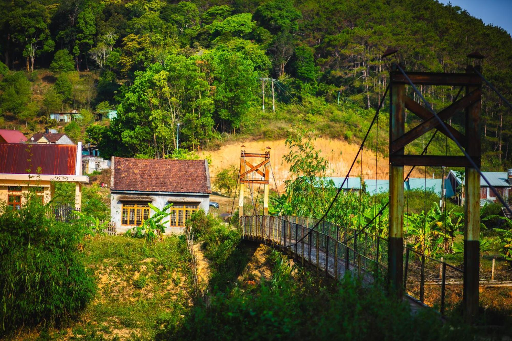 Nha Trong Ban - Homestay Mang Den Kon Von Kla Екстериор снимка