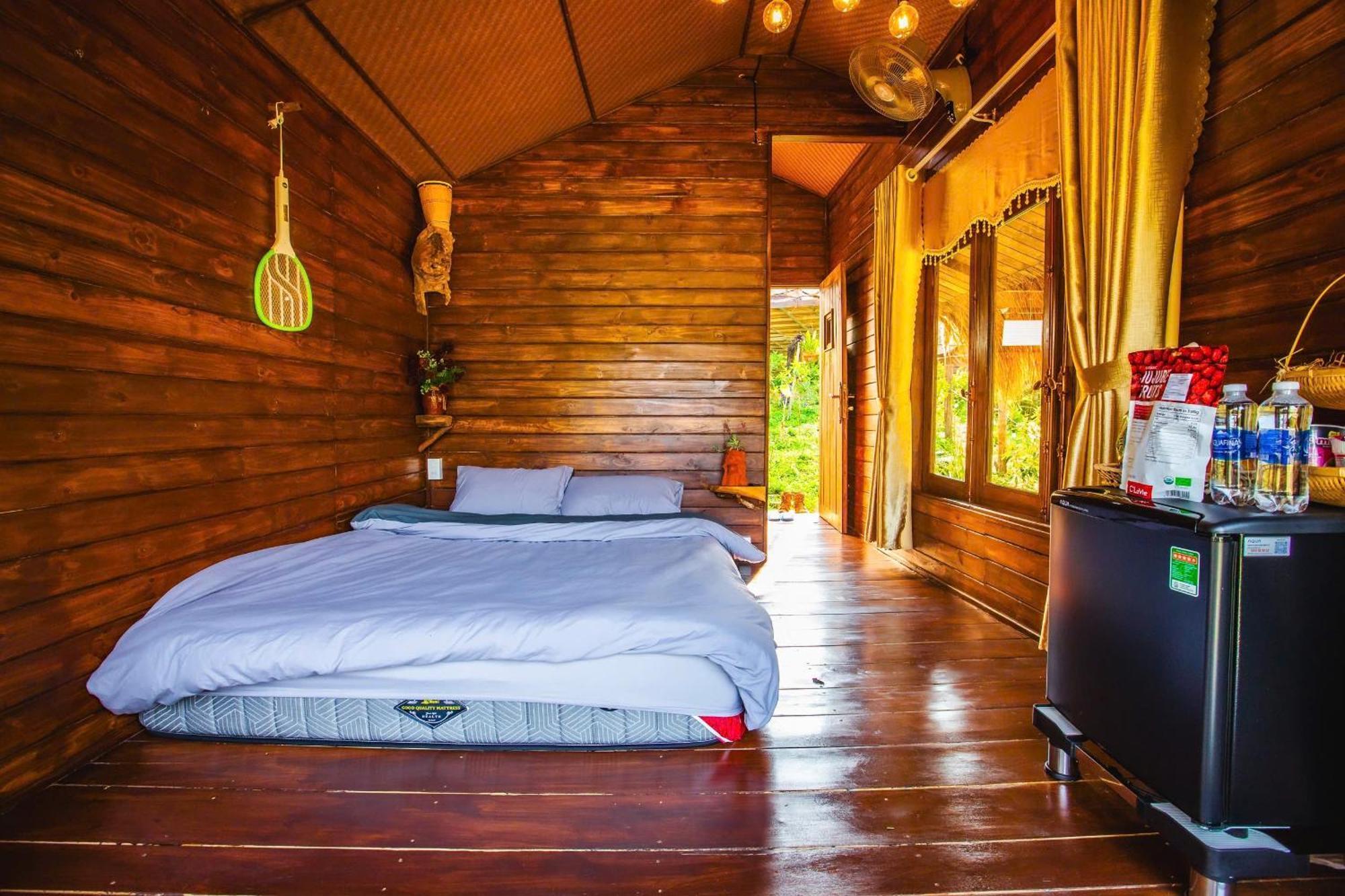 Nha Trong Ban - Homestay Mang Den Kon Von Kla Екстериор снимка