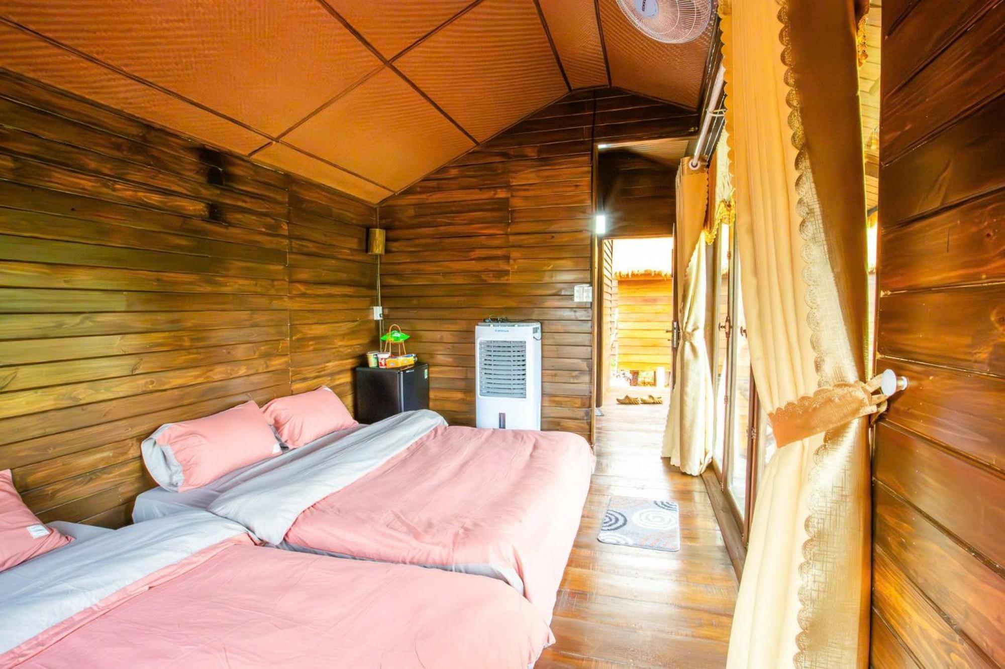 Nha Trong Ban - Homestay Mang Den Kon Von Kla Екстериор снимка