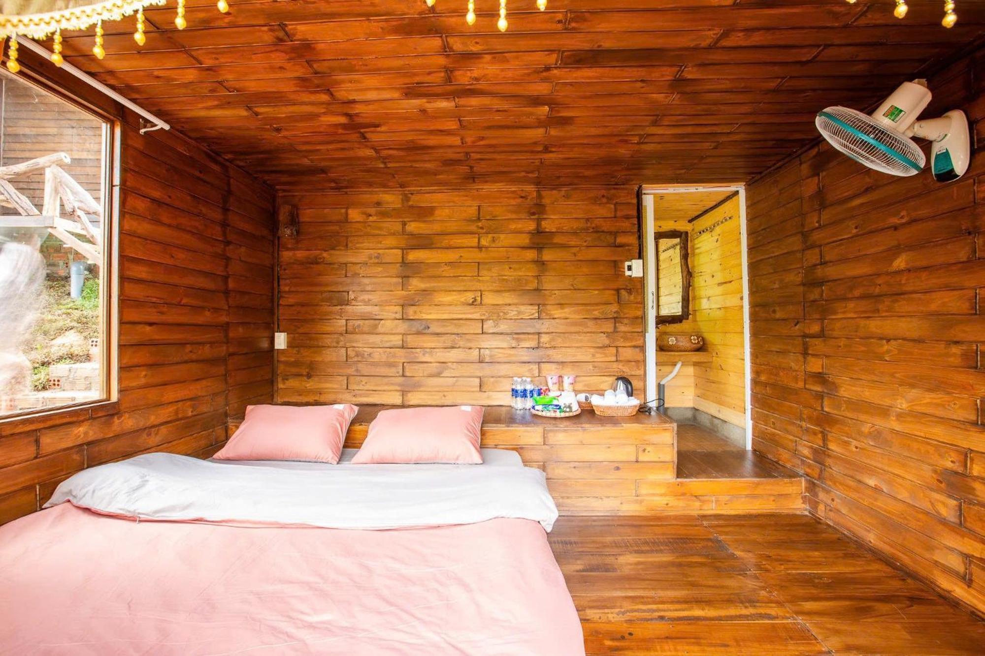 Nha Trong Ban - Homestay Mang Den Kon Von Kla Екстериор снимка